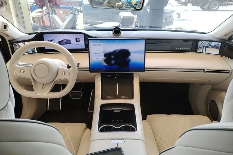 Used Hima Stelato S9 2025 Extended-Range Ultra Center Console