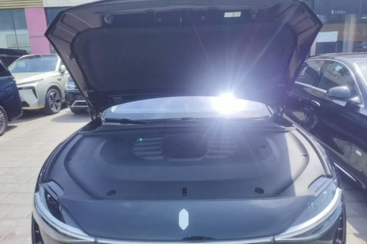 Used Hima Stelato S9 2025 Extended-Range Max Engine Bay