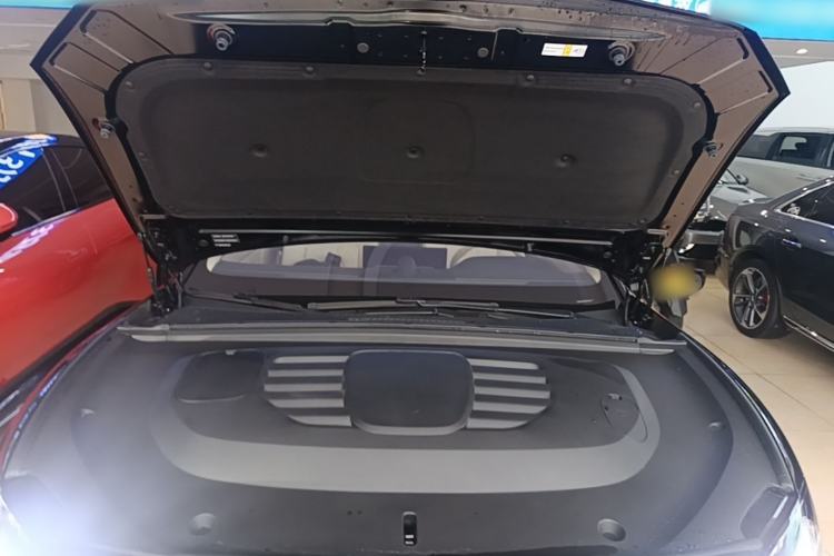 Used Hima Stelato S9 2025 Extended-Range Ultra Engine Bay