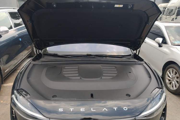 Used Hima Stelato S9 2025 Extended-Range Ultra Engine Bay