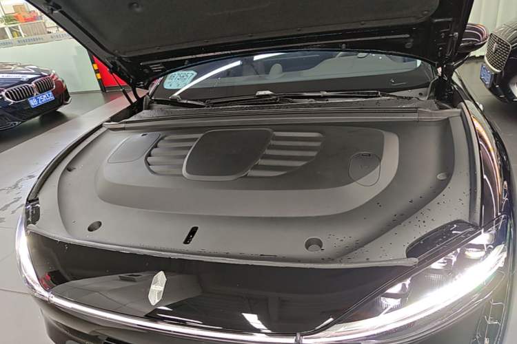 Used Hima Stelato S9 2025 Extended-Range Ultra Engine Bay