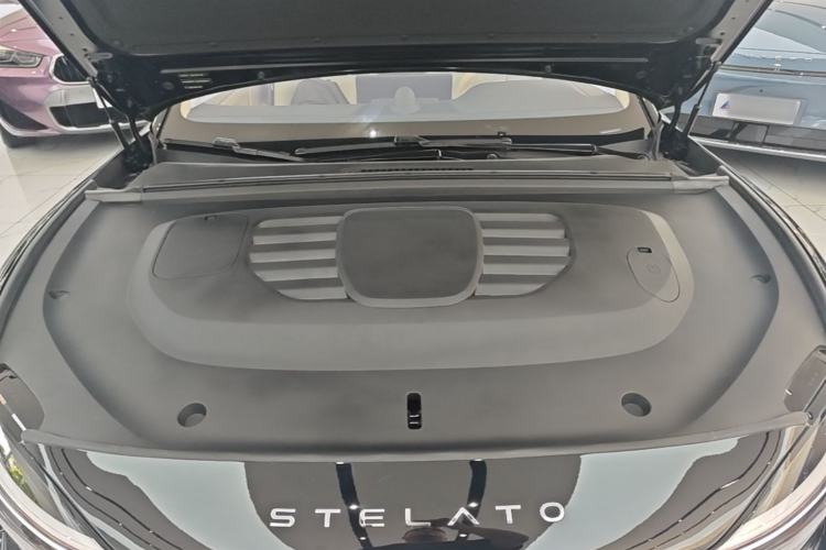 Used Hima Stelato S9 2025 Extended-Range Ultra Engine Bay