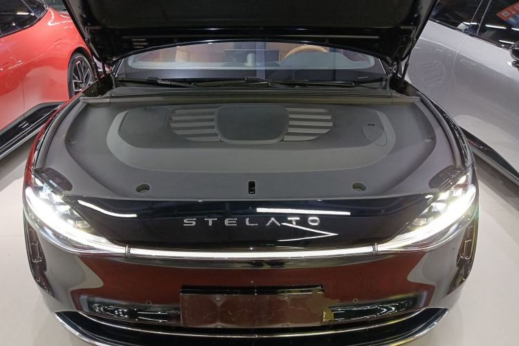 Used Hima Stelato S9 2025 Extended-Range Max Engine Bay
