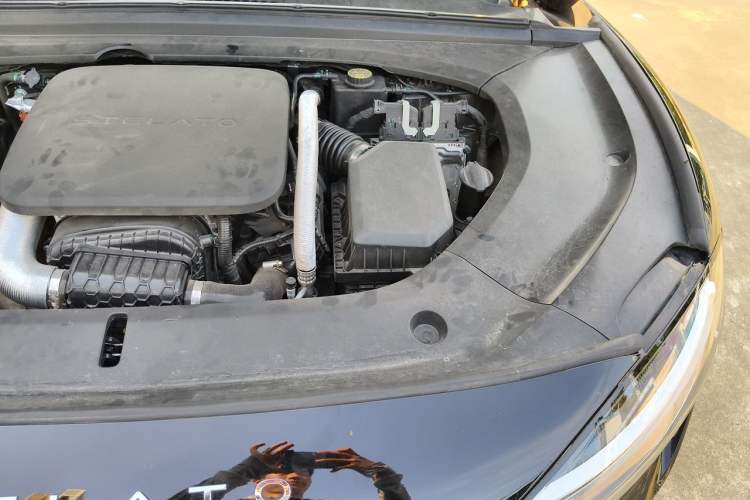 Used Hima Stelato S9 2025 Extended-Range Max Engine Bay Left