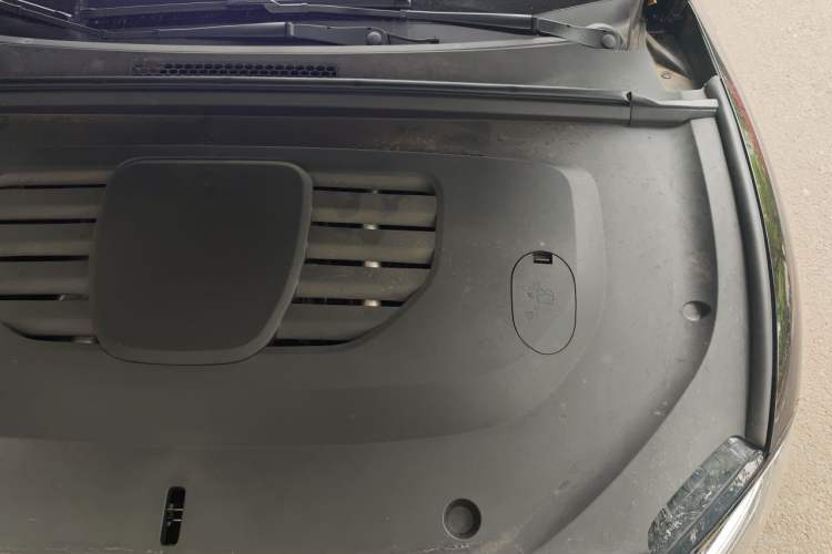 Used Hima Stelato S9 2025 Extended-Range Max+ Engine Bay Left