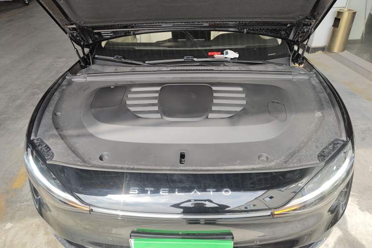 Used Hima Stelato S9 2025 Extended-Range Ultra Engine Bay
