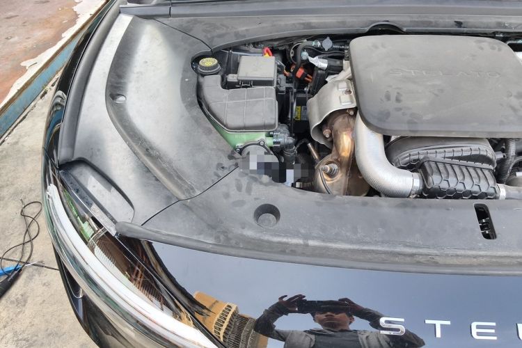 Used Hima Stelato S9 2025 Extended-Range Max Engine Bay Right