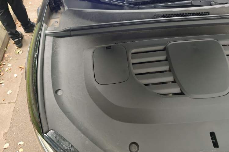 Used Hima Stelato S9 2025 Extended-Range Max+ Engine Bay Right