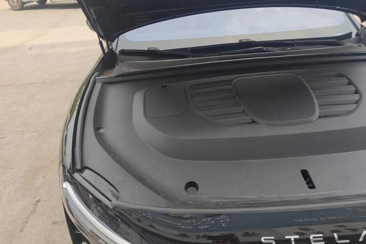 Used Hima Stelato S9 2025 Extended-Range Max Engine Bay Right