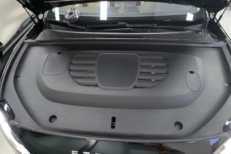 Used Hima Stelato S9 2025 Extended-Range Ultra Engine Bay