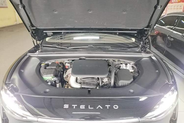 Used Hima Stelato S9 2025 Extended-Range Max Engine Bay