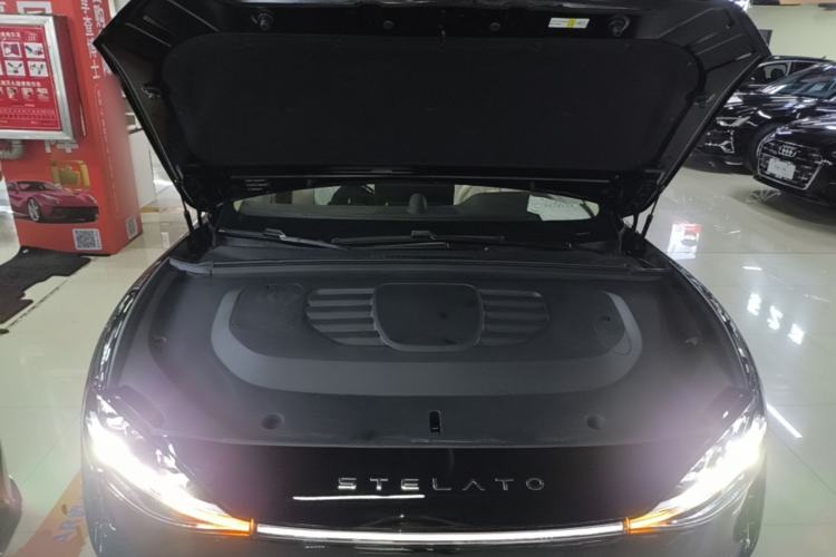 Used Hima Stelato S9 2025 Extended-Range Ultra Engine Bay