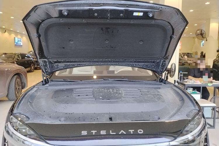 Used Hima Stelato S9 2025 Extended-Range Ultra Engine Bay