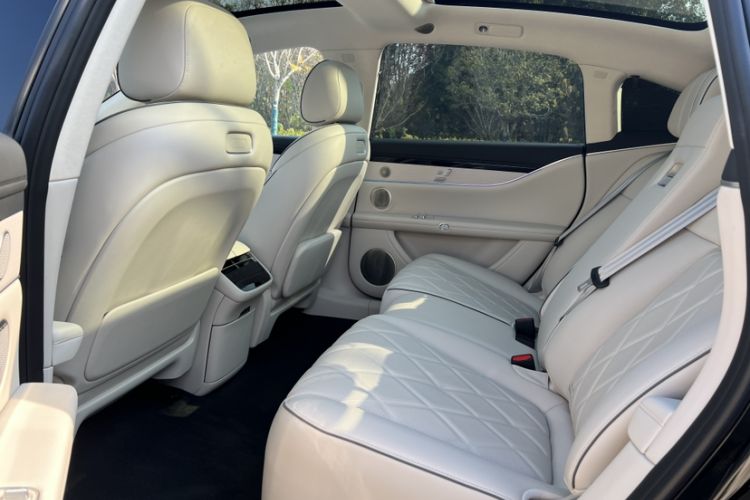 Used Hima Stelato S9 2025 Extended-Range Max Interior 2