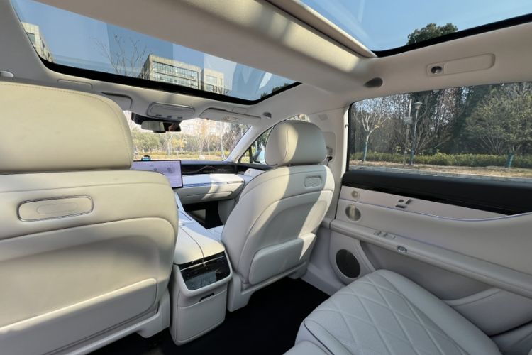 Used Hima Stelato S9 2025 Extended-Range Max Interior 6