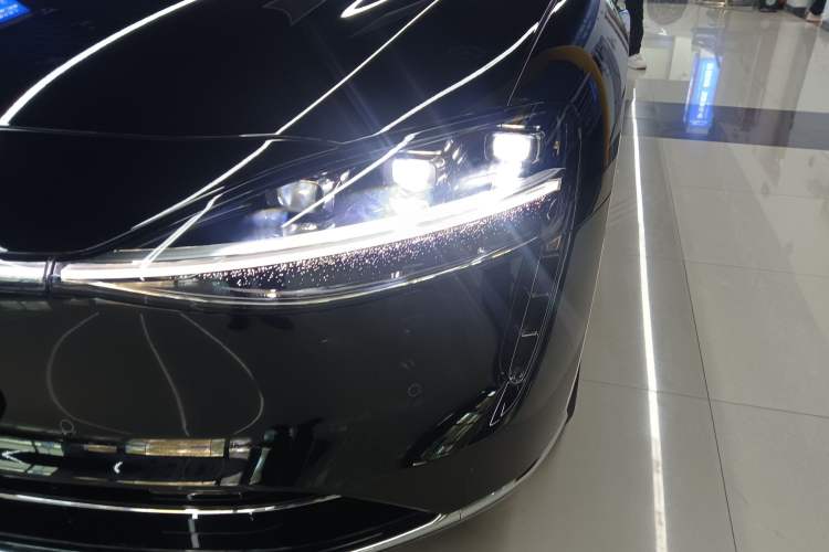 Used Hima Stelato S9 2025 Extended-Range Max Left Front Headlight
