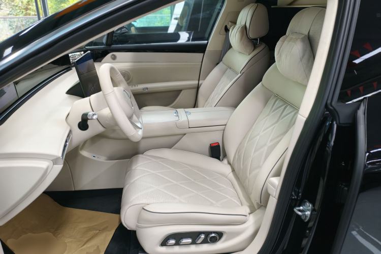 Used Hima Stelato S9 2025 Extended-Range Ultra Left Front Seat
