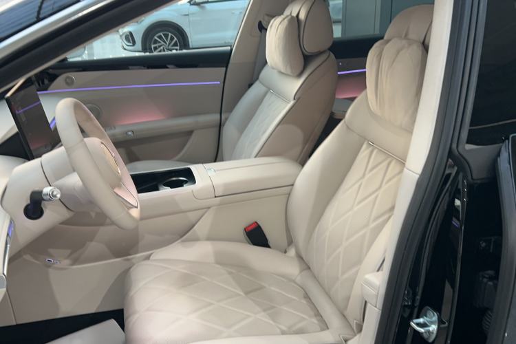 Used Hima Stelato S9 2025 Extended-Range Max+ Left Front Seat