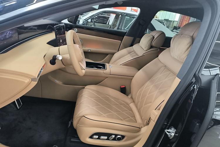 Used Hima Stelato S9 2025 Extended-Range Ultra Left Front Seat