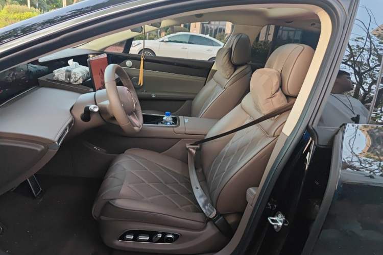 Used Hima Stelato S9 2025 Extended-Range Ultra Left Front Seat