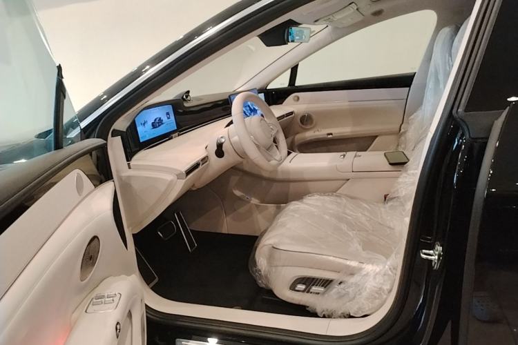Used Hima Stelato S9 2025 Extended-Range Ultra Left Front Seat