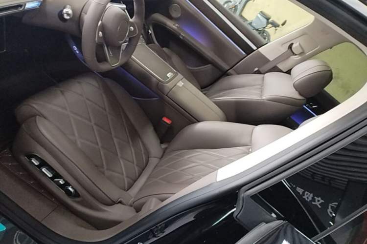Used Hima Stelato S9 2025 Extended-Range Max Left Front Seat