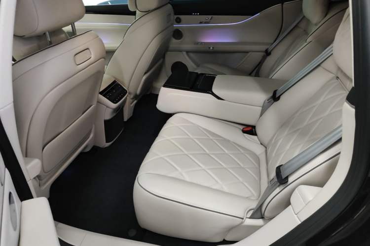 Used Hima Stelato S9 2025 Extended-Range Ultra Left Rear Seat