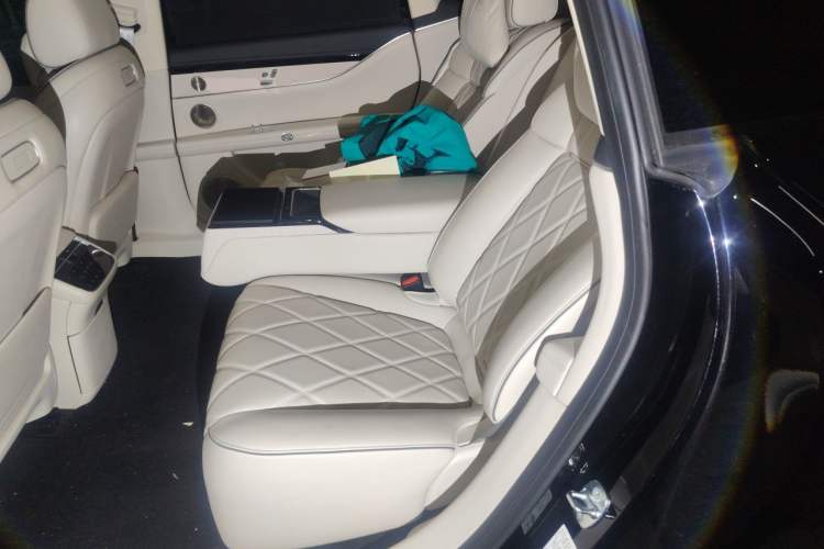 Used Hima Stelato S9 2025 Extended-Range Max Left Rear Seat