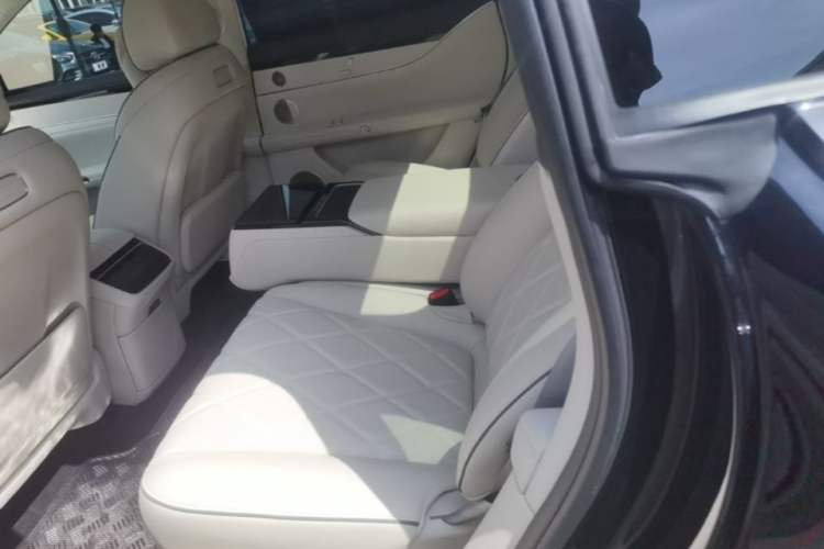 Used Hima Stelato S9 2025 Extended-Range Max Left Rear Seat