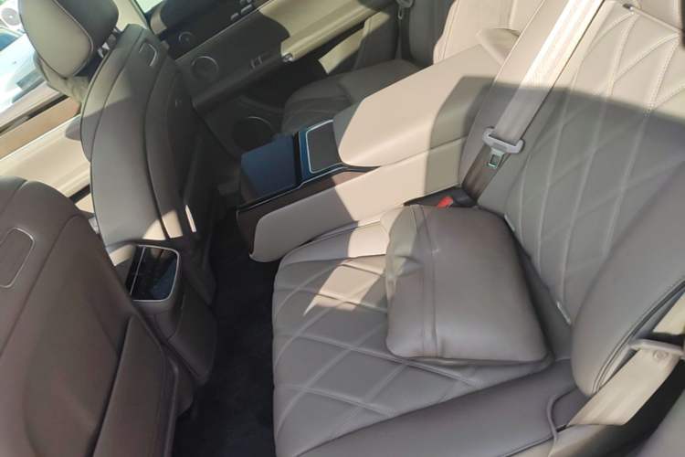 Used Hima Stelato S9 2025 Extended-Range Ultra Left Rear Seat