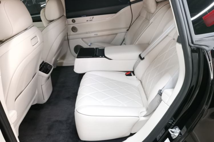 Used Hima Stelato S9 2025 Extended-Range Ultra Left Rear Seat