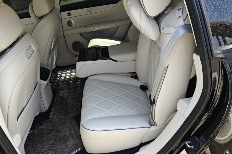 Used Hima Stelato S9 2025 Extended-Range Max Left Rear Seat