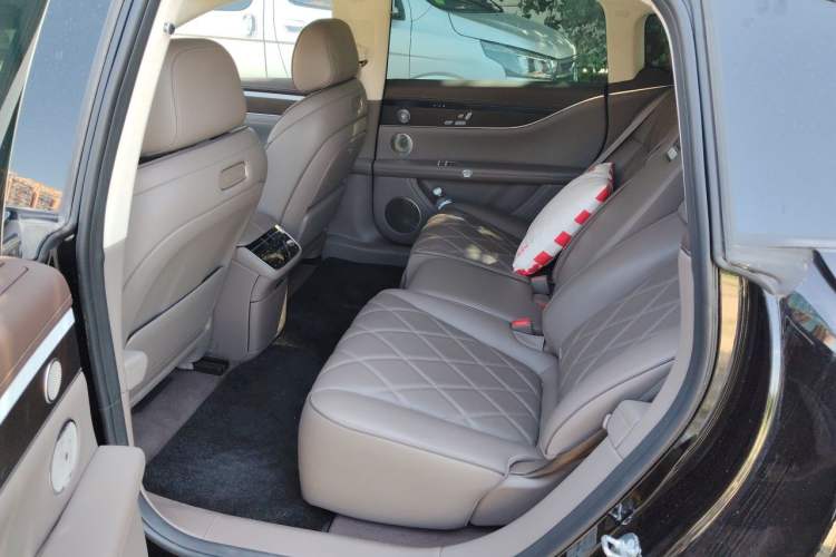Used Hima Stelato S9 2025 Extended-Range Max Left Rear Seat