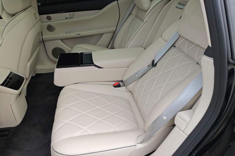 Used Hima Stelato S9 2025 Extended-Range Ultra Left Rear Seat