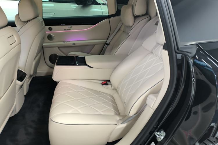 Used Hima Stelato S9 2025 Extended-Range Ultra Left Rear Seat