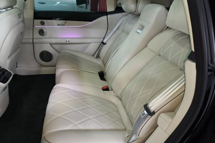 Used Hima Stelato S9 2025 Extended-Range Ultra Left Rear Seat