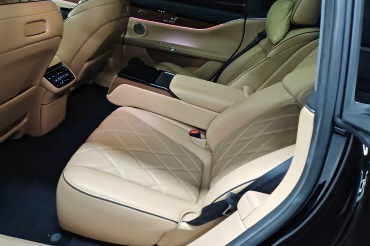 Used Hima Stelato S9 2025 Extended-Range Max Left Rear Seat