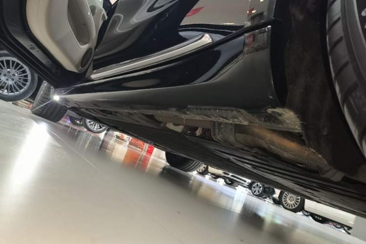 Used Hima Stelato S9 2025 Extended-Range Max Left Side Sill