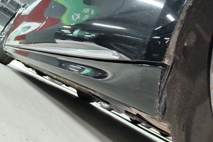 Used Hima Stelato S9 2025 Extended-Range Max+ Left Side Sill