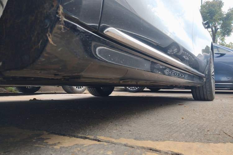 Used Hima Stelato S9 2025 Extended-Range Ultra Left Side Sill