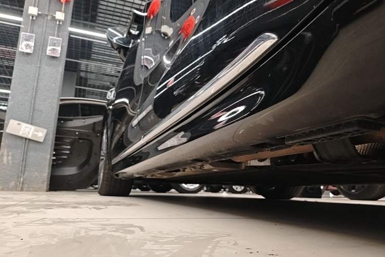 Used Hima Stelato S9 2025 Extended-Range Max Left Side Sill