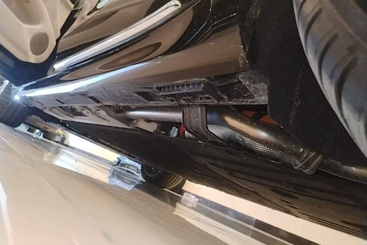 Used Hima Stelato S9 2025 Extended-Range Ultra Left Side Sill
