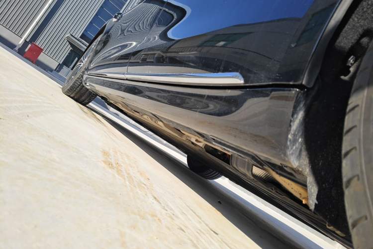 Used Hima Stelato S9 2025 Extended-Range Ultra Left Side Sill