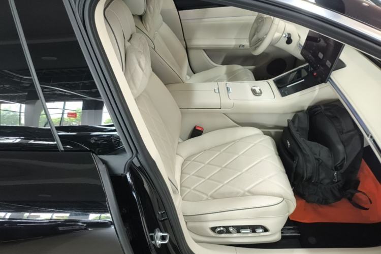 Used Hima Stelato S9 2025 Extended-Range Max Right Front Seat