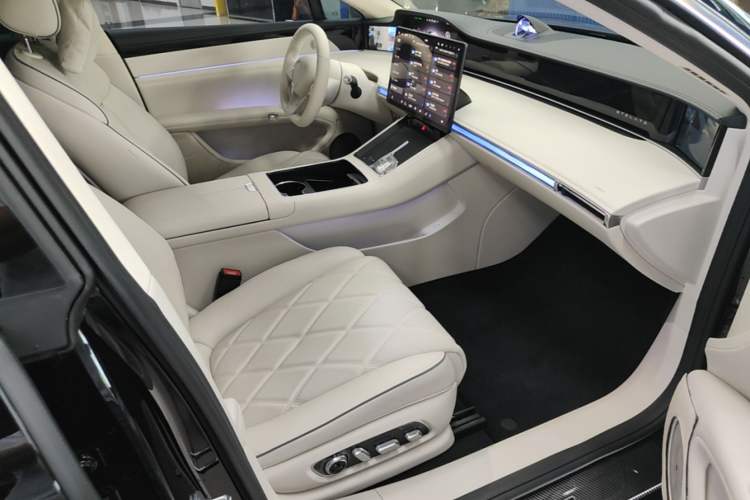 Used Hima Stelato S9 2025 Extended-Range Ultra Right Front Seat