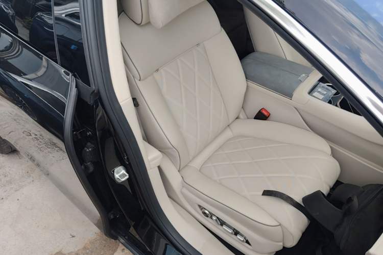 Used Hima Stelato S9 2025 Extended-Range Ultra Right Front Seat