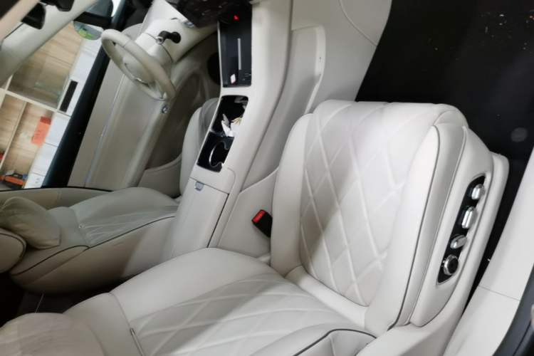 Used Hima Stelato S9 2025 Extended-Range Max Right Front Seat