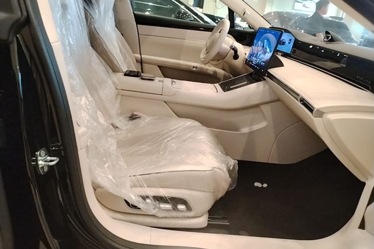 Used Hima Stelato S9 2025 Extended-Range Ultra Right Front Seat