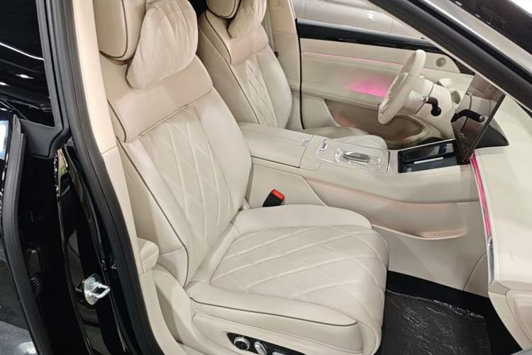 Used Hima Stelato S9 2025 Extended-Range Ultra Right Front Seat