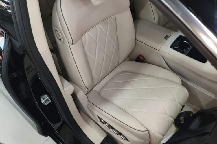 Used Hima Stelato S9 2025 Extended-Range Ultra Right Front Seat